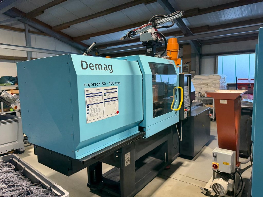 Presse à injecter DemagErgotech Viva 800-400 80T