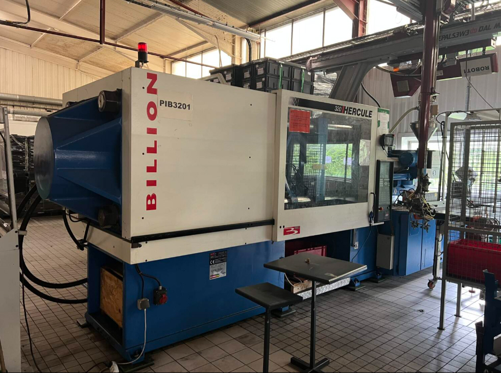 Presse à injecter BILLION H1300/320