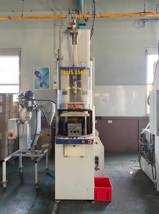 Presse à injecter BATTENFELD BA350V/75