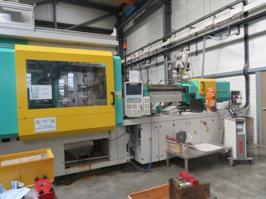 Presse à injecter ARBURG 720S-3200-2100 + Multilift H