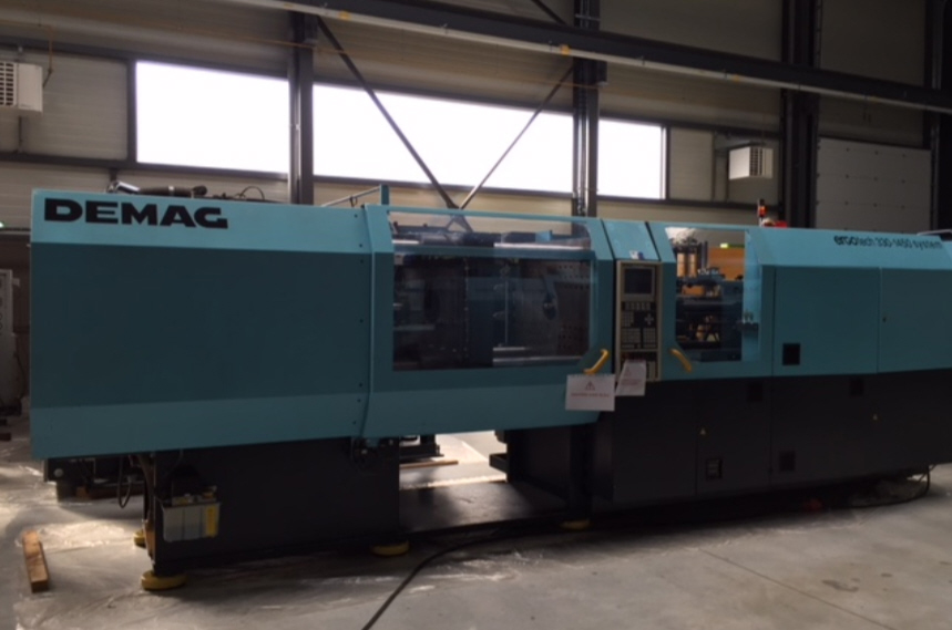 Presse à injecter DEMAG 330T ERGOTECH SYSTEM 3300-1450