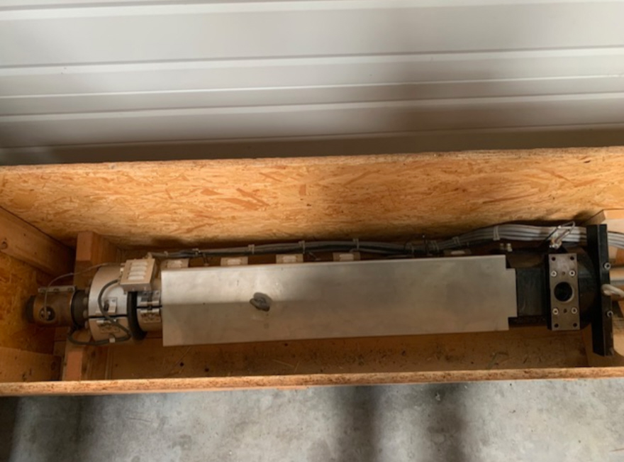 VIS FOURREAU COMPLET POUR PRESSE KRAUSS MAFFEI 150T