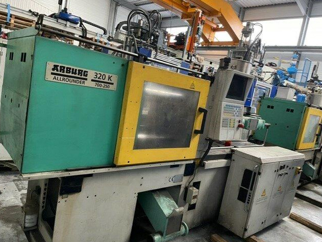 Presse à injecter ARBURG 320K-700-250