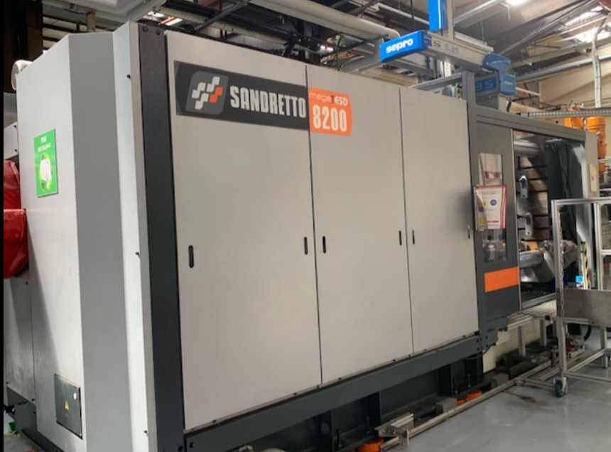 PRESSE A INJECTER SANDRETTO 820T MEGA T ESD 820 / 9130