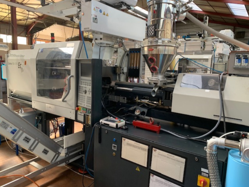 Presse à injecter DEMAG 100T EXTRA 310 NC4