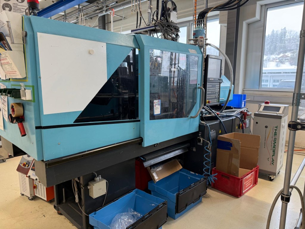 Presse à injecter Sumitomo Demag Systec 80/420-200 80T