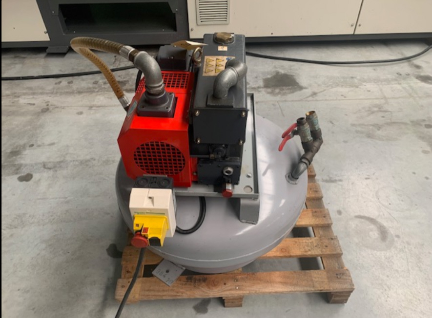 POMPE A VIDE MIL’S MINIVAC EVISA E 25