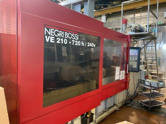 Presse à injecter NEGRI BOSSI VE 210BI 720H-240V